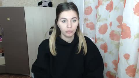 Snapshot of emilyfork chatting on 12-12-24, 11:18 emilyfork online show from 12-12-24, 11:18