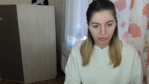 Snapshot of emilyfork chatting on 12-14-24, 10:34 emilyfork online show from 12-14-24, 10:34