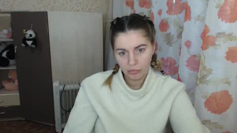 Snapshot of emilyfork chatting on 12-24-24, 02:01 emilyfork online show from 12-24-24, 02:01