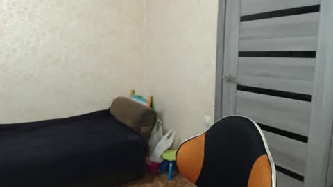 Snapshot of emilyfork chatting on 09-10-25, 07:30 emilyfork online show from 09-10-25, 07:30