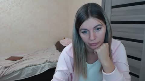 Snapshot of emilyfork chatting on 09-15-25, 03:56 emilyfork online show from 09-15-25, 03:56