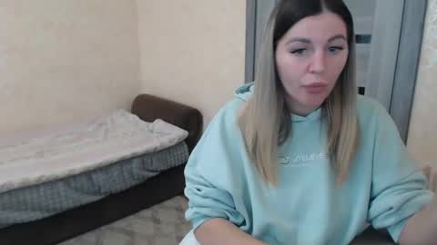 Snapshot of emilyfork chatting on 10-17-25, 01:57 emilyfork online show from 10-17-25, 01:57