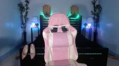 Snapshot of emilyfucker69 chatting on 09-17-25, 03:46 emilyfucker69 online show from 09-17-25, 03:46