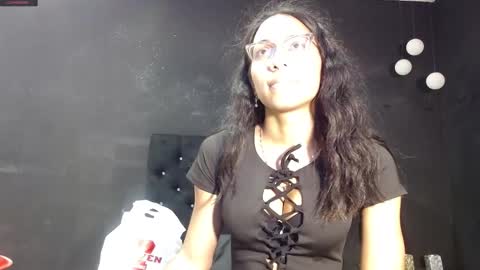 Emily online show from 02-09-25, 11:25