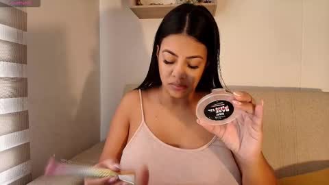 Snapshot of emilyguss chatting on 09-20-25, 12:28 Emily online show from 09-20-25, 12:28