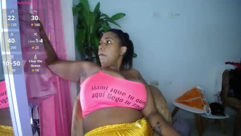 Snapshot of emilyhines__ chatting on 09-11-25, 09:37 Emilyhines online show from 09-11-25, 09:37