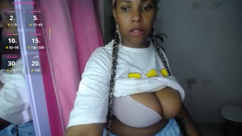 Snapshot of emilyhines__ chatting on 10-08-25, 09:01 Emilyhines online show from 10-08-25, 09:01