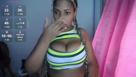 Snapshot of emilyhines__ chatting on 10-20-25, 04:29 Emilyhines online show from 10-20-25, 04:29