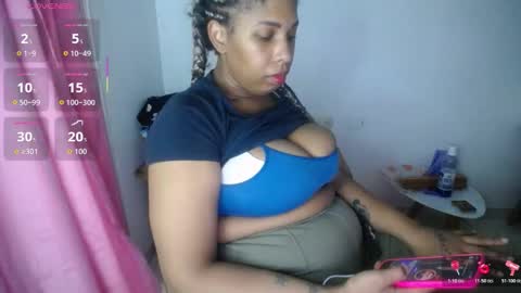 Snapshot of emilyhines__ chatting on 11-07-25, 09:59 Emilyhines online show from 11-07-25, 09:59