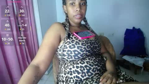 Snapshot of emilyhines__ chatting on 11-19-25, 10:21 Emilyhines online show from 11-19-25, 10:21