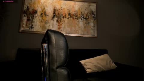 Emily online show from 12-18-25, 03:34