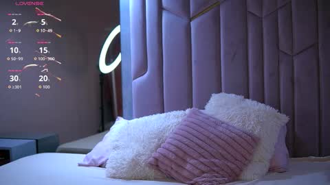 Emily online show from 10-13-25, 09:42