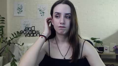 Snapshot of emilylayer chatting on 01-07-25, 03:24 Emyli online show from 01-07-25, 03:24