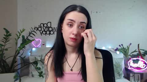 Snapshot of emilylayer chatting on 02-13-25, 08:55 Emyli online show from 02-13-25, 08:55