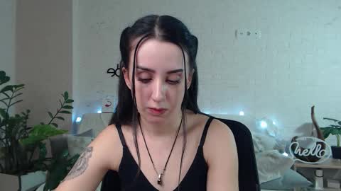 Snapshot of emilylayer chatting on 02-26-25, 02:59 Emyli online show from 02-26-25, 02:59