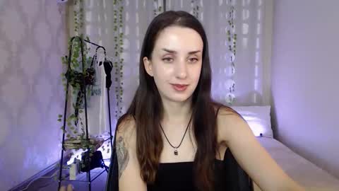 Snapshot of emilylayer chatting on 09-11-25, 04:51 Emyli online show from 09-11-25, 04:51