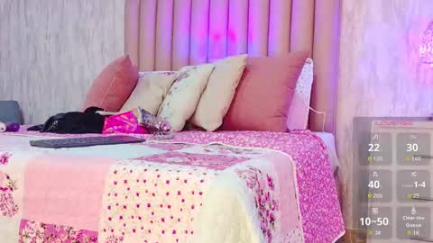 My IG - EmilyParker   online show from 11-04-25, 11:04