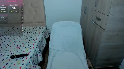 Emily online show from 12-16-25, 11:37