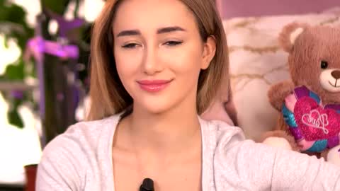 Emily online show from 09-15-25, 05:07