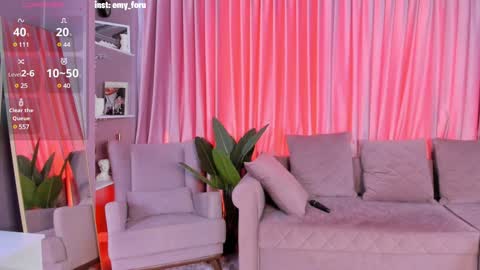 Snapshot of emilyrighter chatting on 12-13-24, 11:02 Hey i am  Emily     am -  pm online show from 12-13-24, 11:02