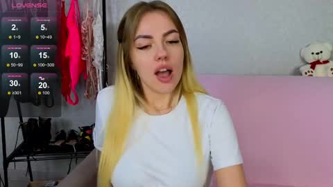 Emily Robbie online show from 02-27-25, 09:47