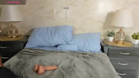 emilyrojas online show from 09-26-25, 01:26