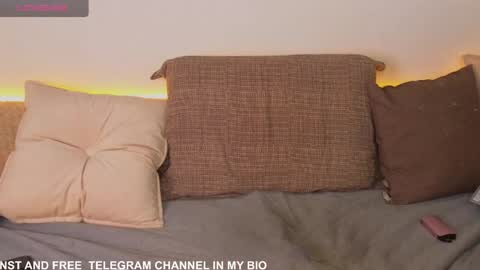 Snapshot of emilytrays chatting on 12-14-24, 06:35 Emily wish-list online show from 12-14-24, 06:35