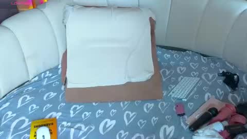 Snapshot of emilytrays chatting on 07-23-26, 04:16 Emily wish-list online show from 07-23-26, 04:16