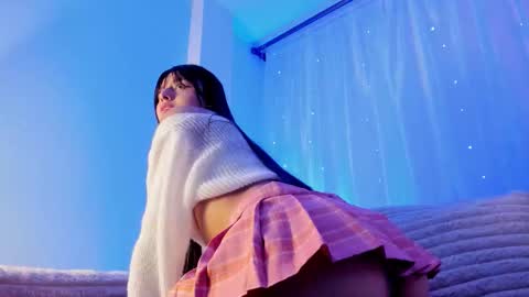 Snapshot of emilywithe_ chatting on 02-24-26, 11:36 online show from 02-24-26, 11:36