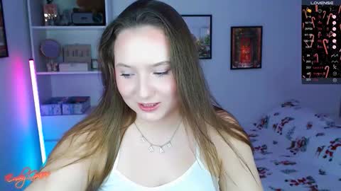 Snapshot of emilyxgrasez chatting on 12-20-25, 10:28 Emily online show from 12-20-25, 10:28