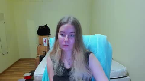 Emily online show from 03-10-25, 06:45