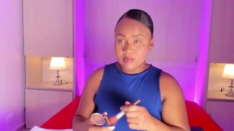 Snapshot of emilyystuart chatting on 02-24-26, 03:37 Emily online show from 02-24-26, 03:37