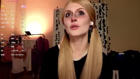 emimiy online show from 10-18-25, 07:09