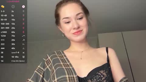 Nadya online show from 10-20-25, 12:22