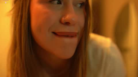 Eminent Eva online show from 12-19-25, 01:51