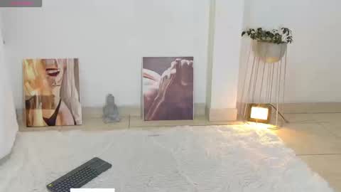 Snapshot of emiryann chatting on 09-08-25, 11:48 Eimy online show from 09-08-25, 11:48
