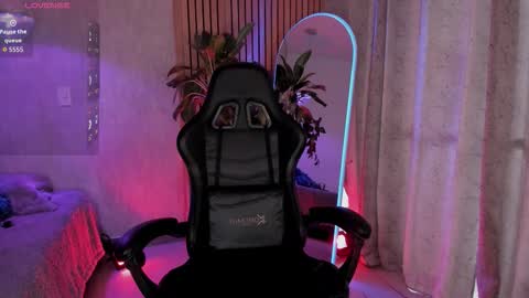   online show from 11-04-25, 09:36