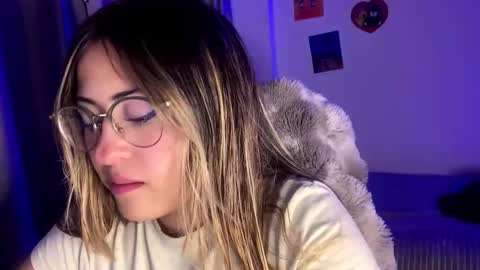 Emma Is here online show from 10-23-25, 11:03