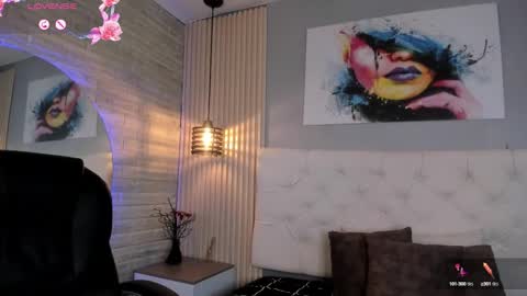 Emma online show from 09-12-25, 01:00