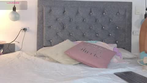 Emma online show from 11-07-25, 04:23