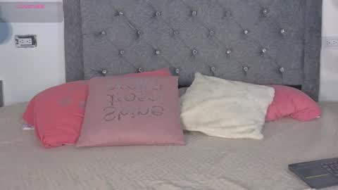 Emma online show from 12-22-25, 02:08