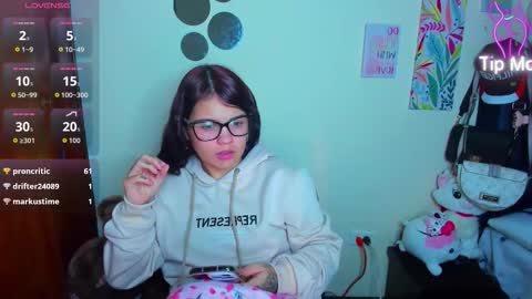 emma_boo_ online show from 12-02-25, 03:56