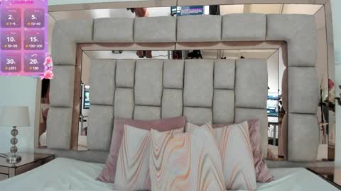 Emma Castillo online show from 01-22-25, 12:17