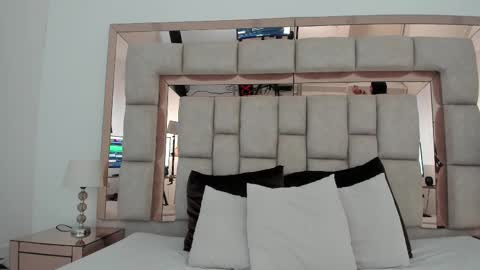 Emma Castillo online show from 02-11-25, 12:27