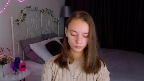 emma_chaser online show from 11-19-25, 02:33