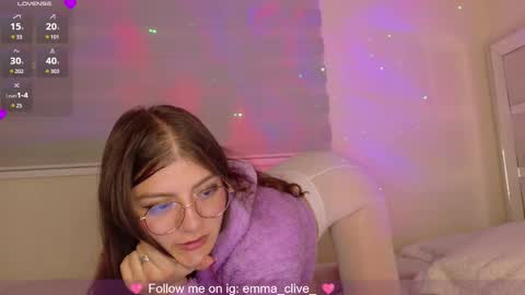 Snapshot of emma_clive chatting on 02-15-25, 03:42 Emma online show from 02-15-25, 03:42
