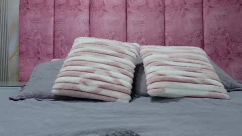 Emma online show from 03-30-26, 03:07