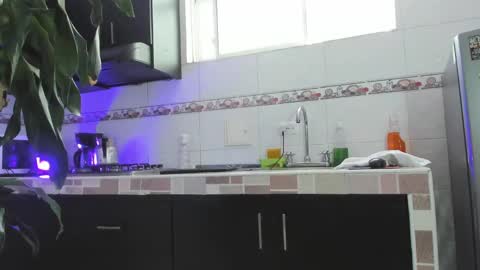 Emma online show from 02-11-25, 03:51