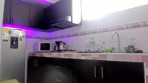 Emma online show from 10-03-25, 02:03