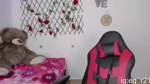emma_grayys online show from 10-30-25, 04:03